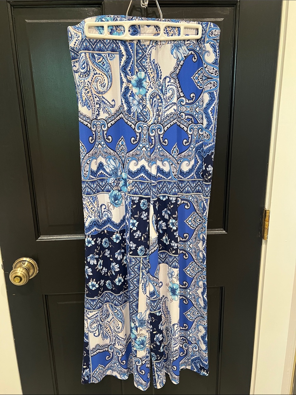 Boston proper Blue Paisley Floral pants